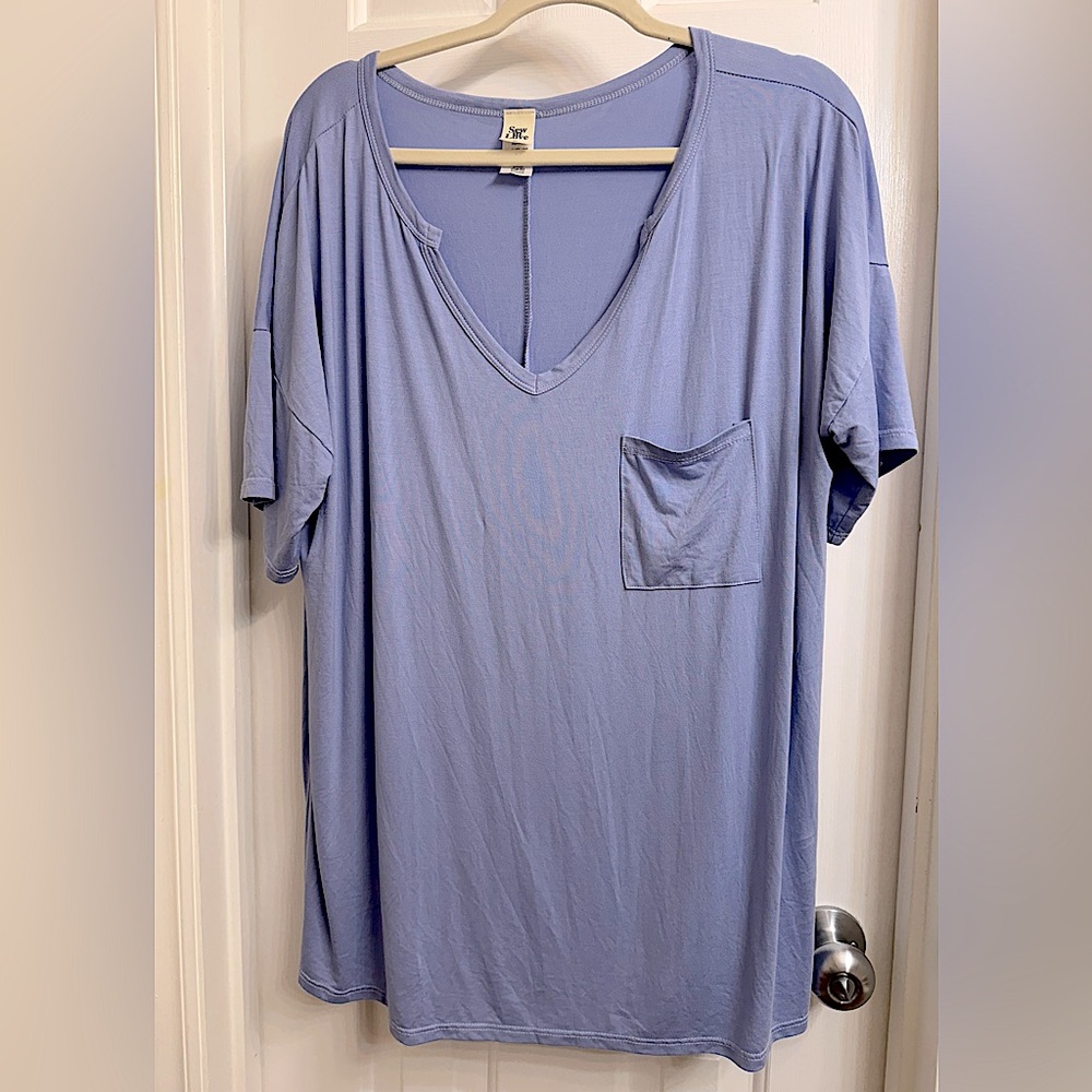 Sew In Love Women’s Light Blue V-Neck Lightweight Casual Short Sleeve Top, XL